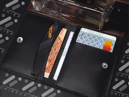 Premium Textured Leather Card Holder Wallet – Sleek Minimalist Design Black