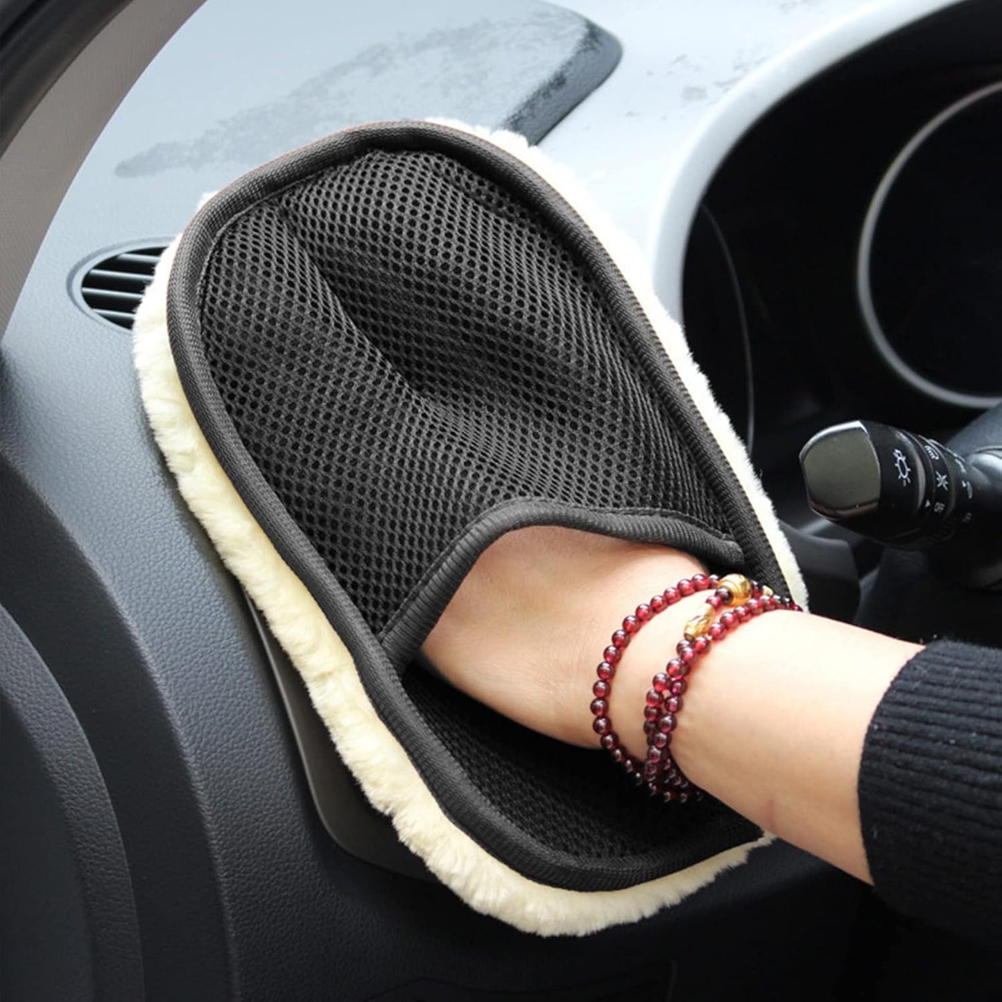 Car Cleaning Woolen Glove Premium Super Soft Scratch Proof Woolen Gloves For Car Glass And Body Cleaning