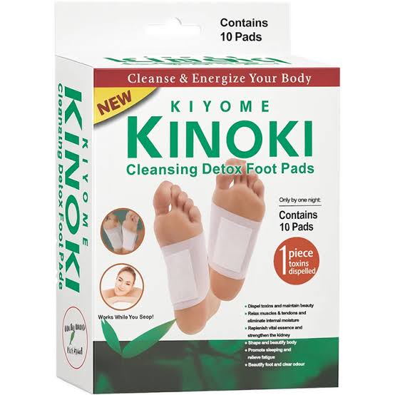 KINOKI BOX PACKING Kinoki Cleansing Detox Foot Pads are adhesive patches that are applied to the soles of the feet typically overnight Manufacturers claim these pads draw out toxins from the body