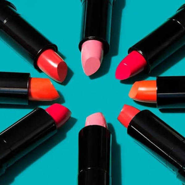 Multicolors Lipstick Set For Daily Use – Liquid Lipstick Collection With Smooth Shade Of Red  Texture ( 6 pcs )
