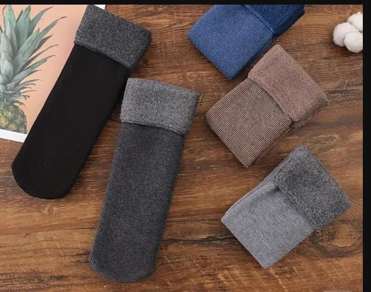 Pack of 1 Pair Unisex Ankle Socks – Warm, Cozy &amp; Comfortable Textured Design | Soft Polyester, All-Day Wear, Multiple Colors - Black