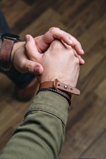 Blaire - Mid Brown Leather Bracelet (Unisex)